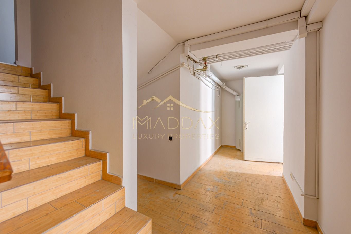 Vila ***400mp*** + Curte Proprie // zona Aviației - Poză 33