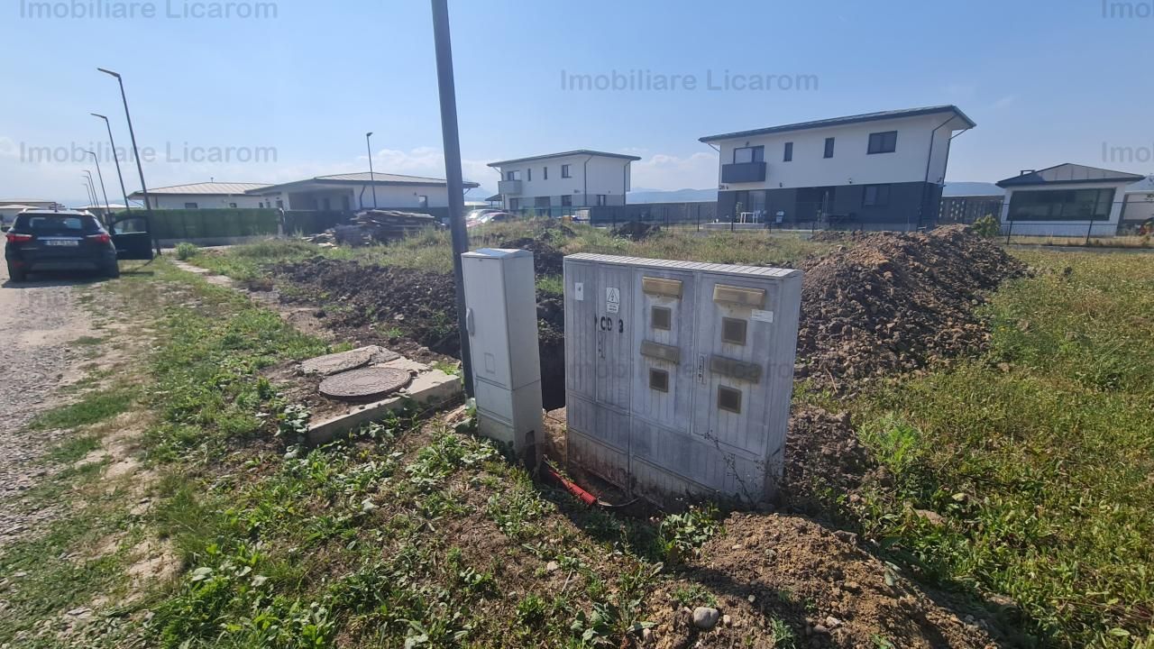 DIFERIT Haus ,Cristian,500 mp cu autorizatie,CASA IN CURS DE EXECUTIE - Poză 5