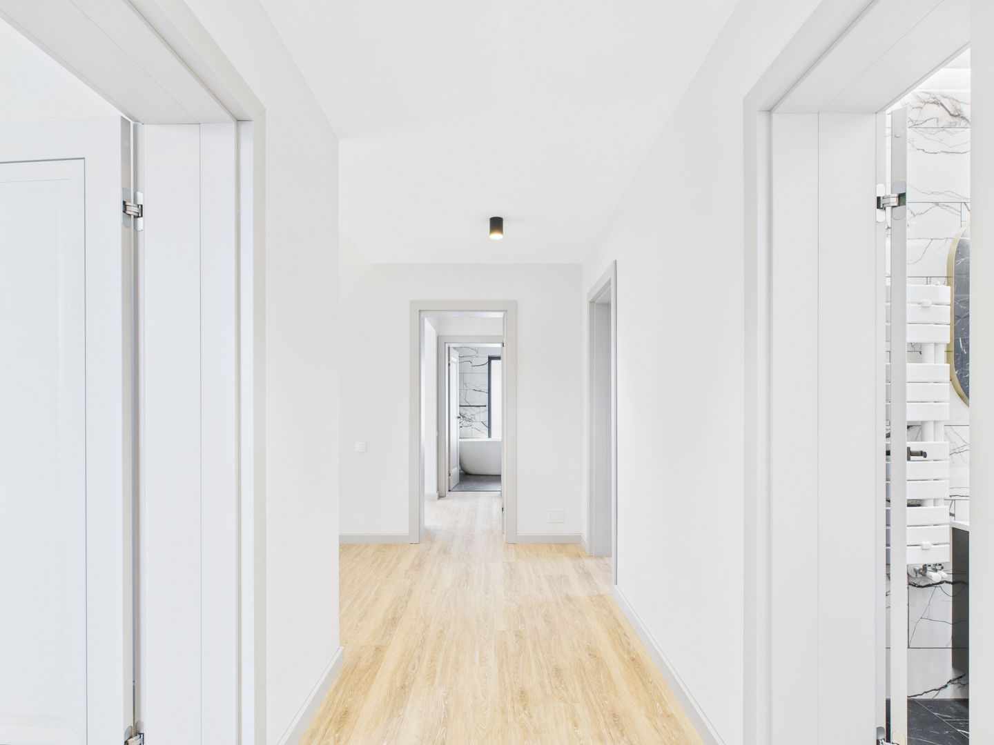 Vilă modernă 4 dormitoare Aviației – – aproape de Aeroportul Băneasa - Poză 9