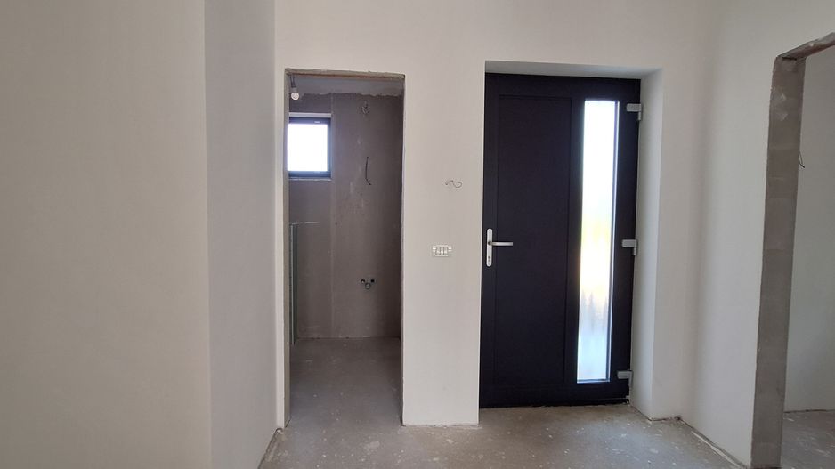 Duplex modern P+E cu 4 camere - Poză 14