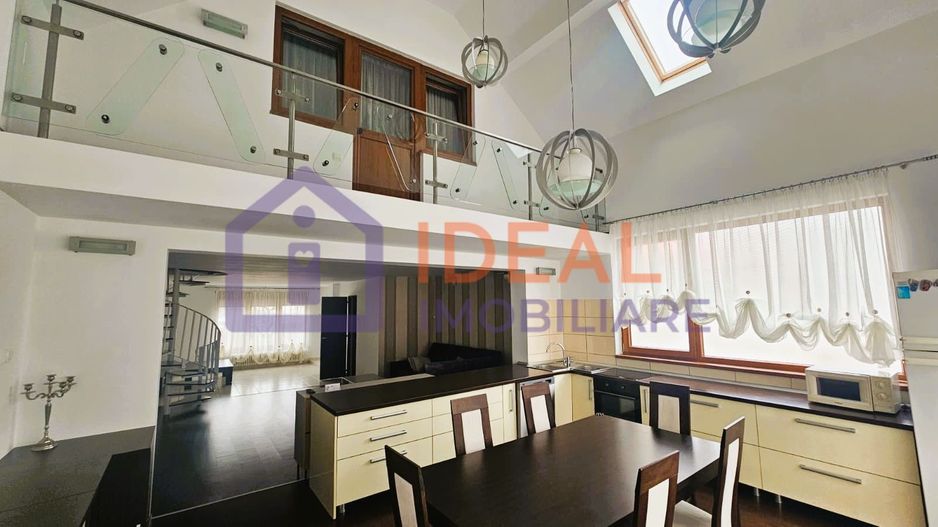 Casa Individuala cu 4 camere si garaj, zona Strand - Poză 2