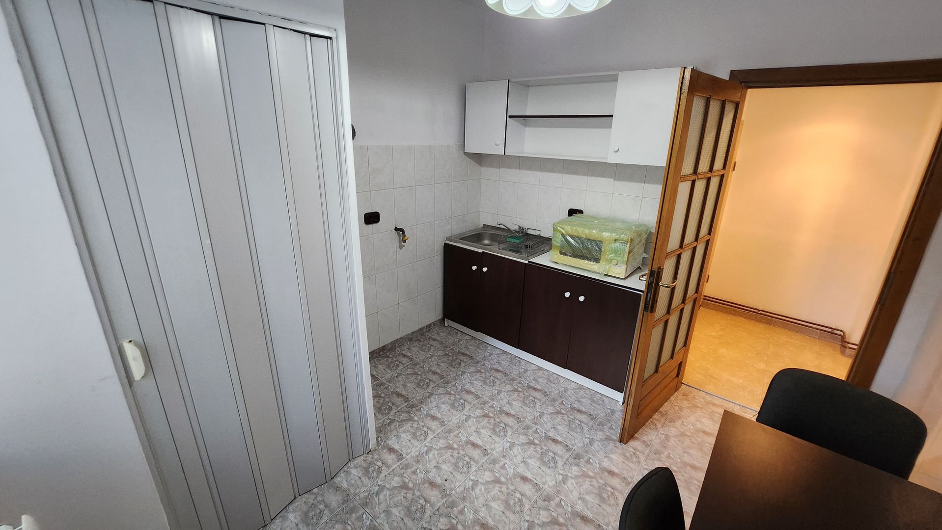 Spatiu birouri 140 mp - Poză 16