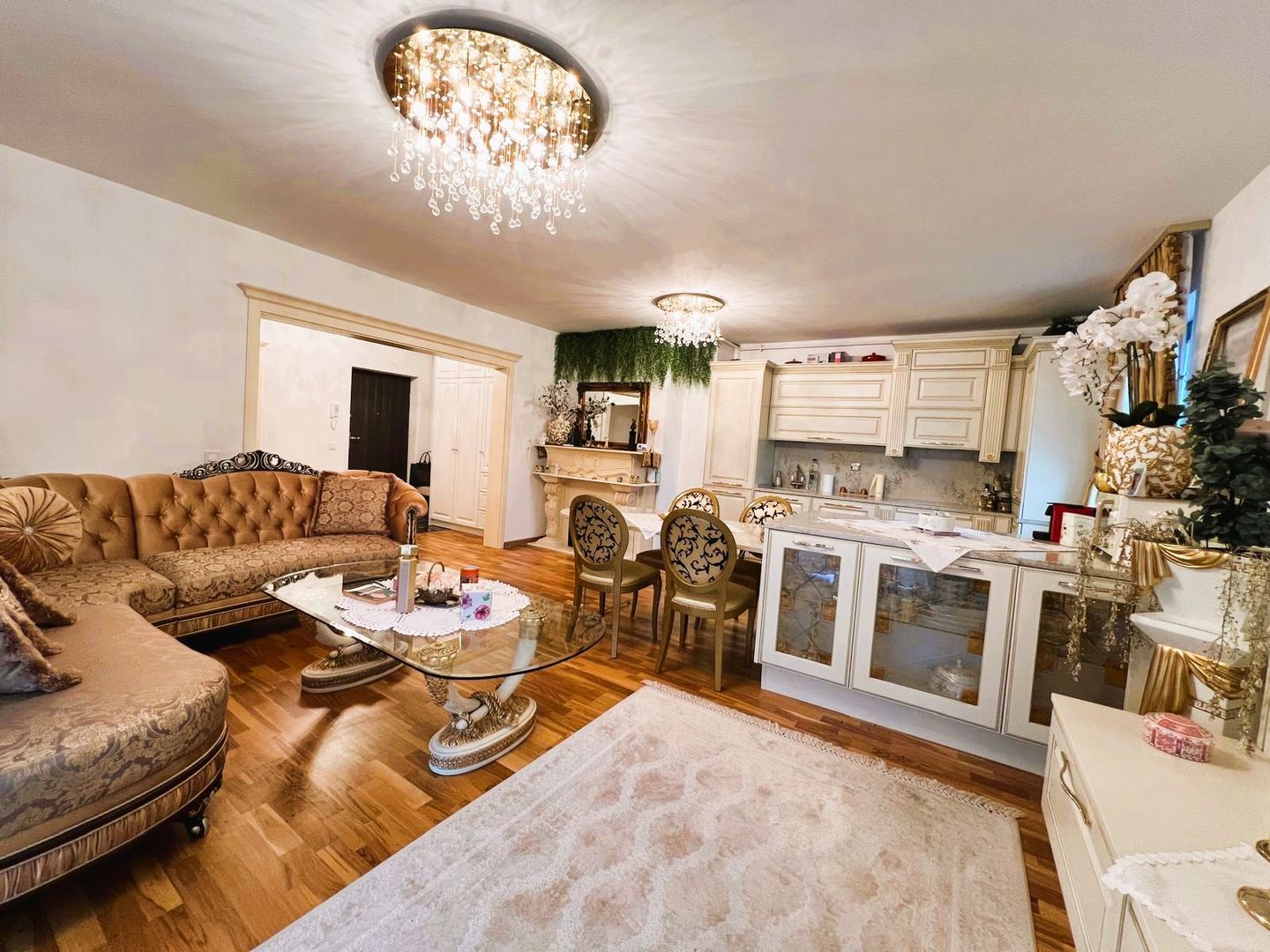 Apartament cu personalitate unică | Stil Old Spicy | Piese de colecție - Poză 3