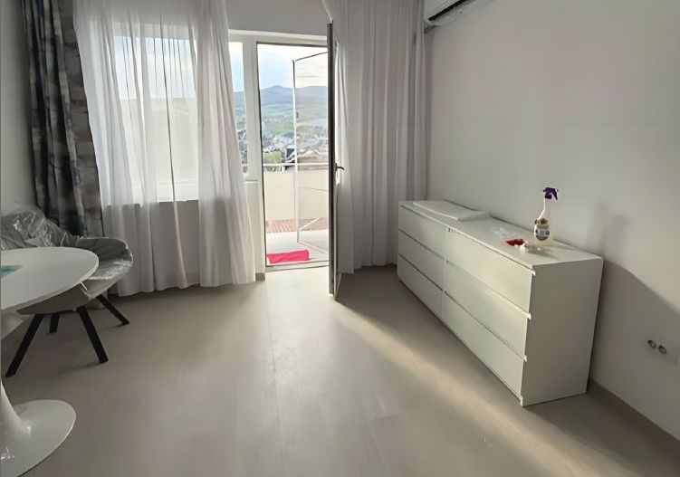 Apartament 2 camere decomandat ,Cetate, zona bulevard - Poză 2
