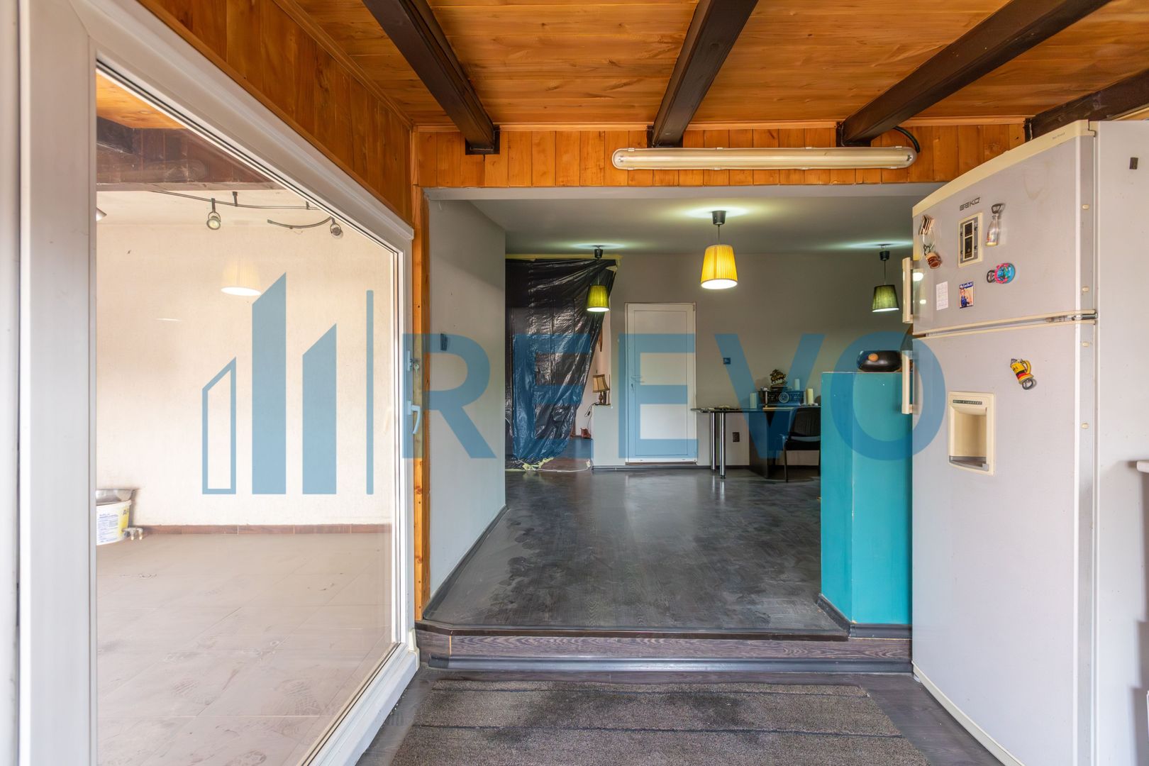 Clădire și teren de investiție, central Roman - Poză 44