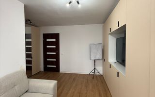 Garsonieră spațioasă de închiriat Apărătorii Patriei - Poză 1