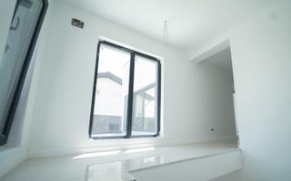 Casa moderna P+1 pe teren de 430 mp – 4 dormitoare, 3 bai si 2 terase - Poză 8
