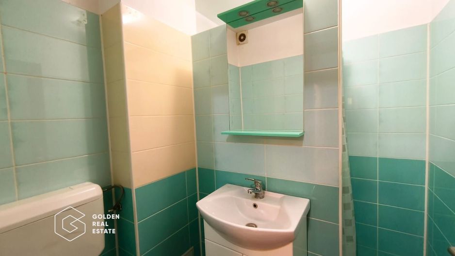 Apartament la etajul 1, super spatios, 2 balcoane, zona Uta - Poză 6