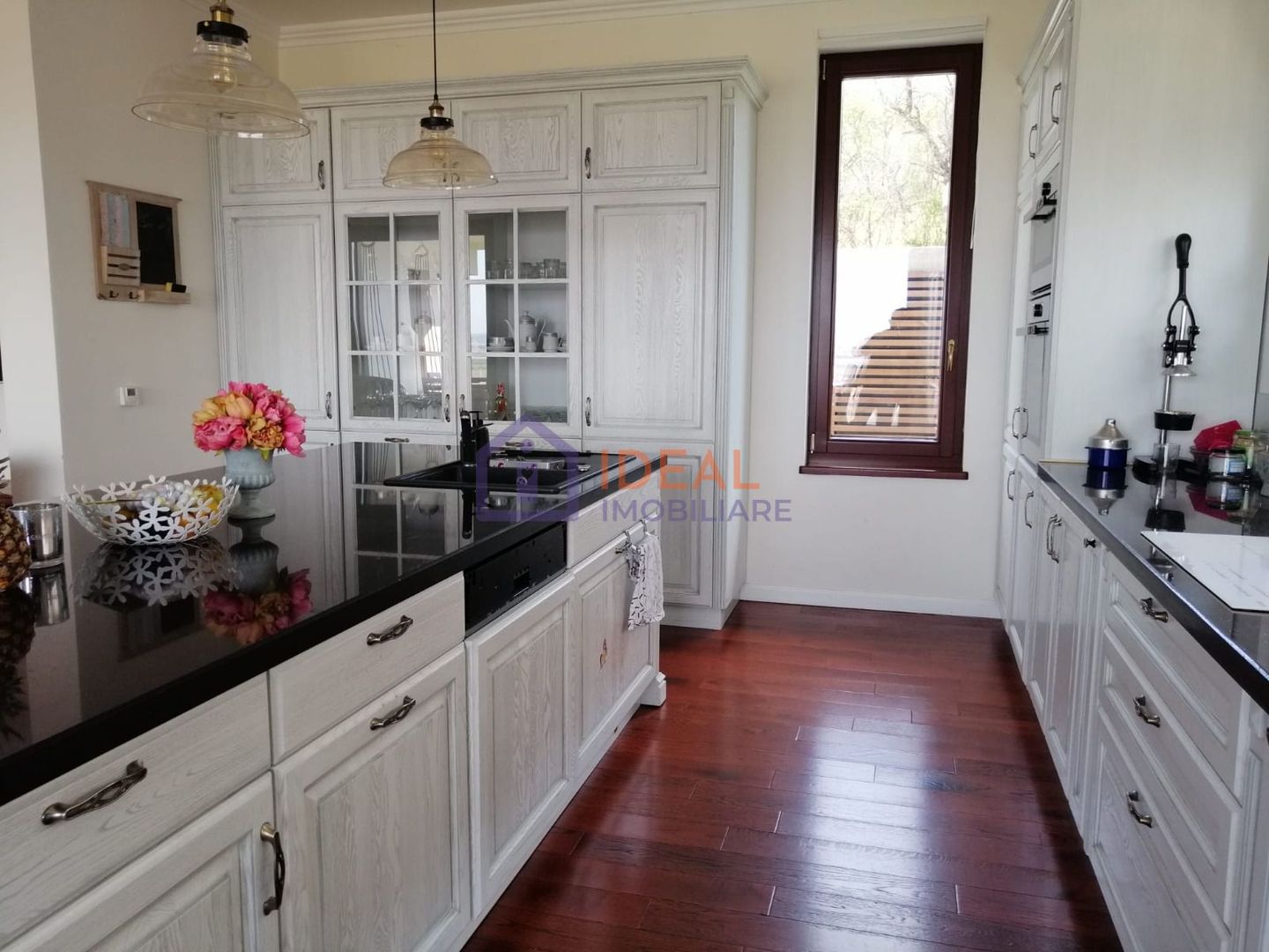 Vila cu 4 camere si teren de 700 mp, in Gusterita - Poză 6