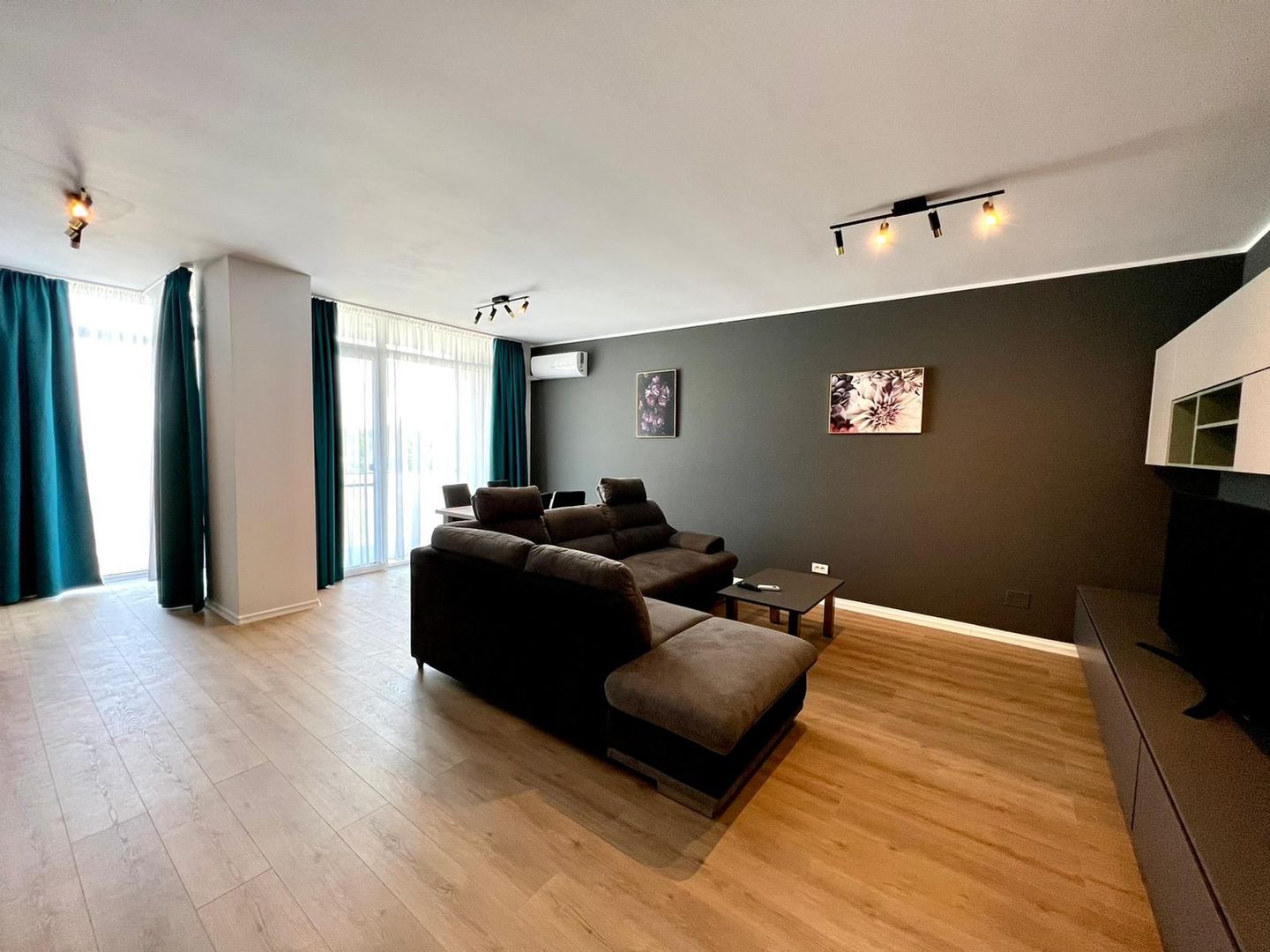 Apartament 60 mp, in ansamblul Nord One Residence. - Poză 3