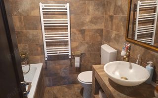 Apartament 3 camere ultracentral - Poză 8