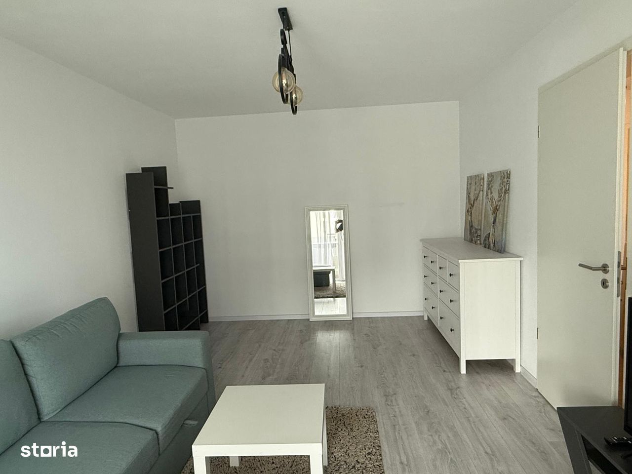 Tractorul - Kasper Coresi, ap 2 camere, decomandat, boxa, loc parcare - Poză 2