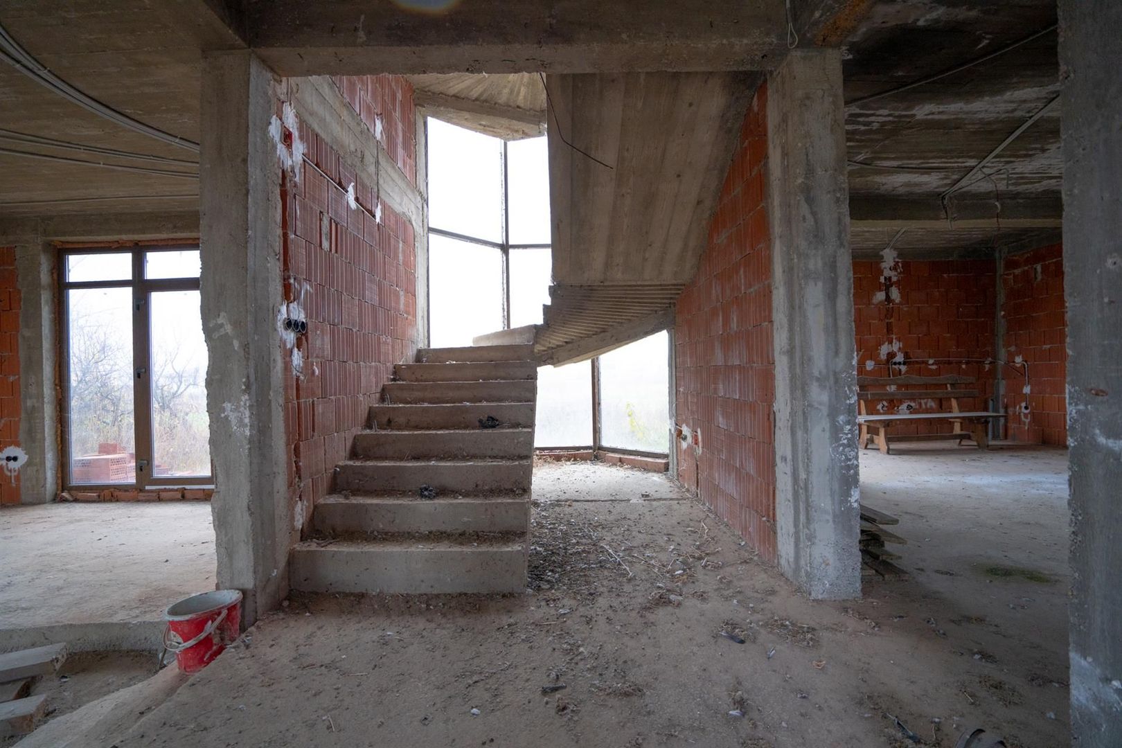 Casa de vanzare 7 camere P+E Sanmartin sat.Rontau - Poză 16