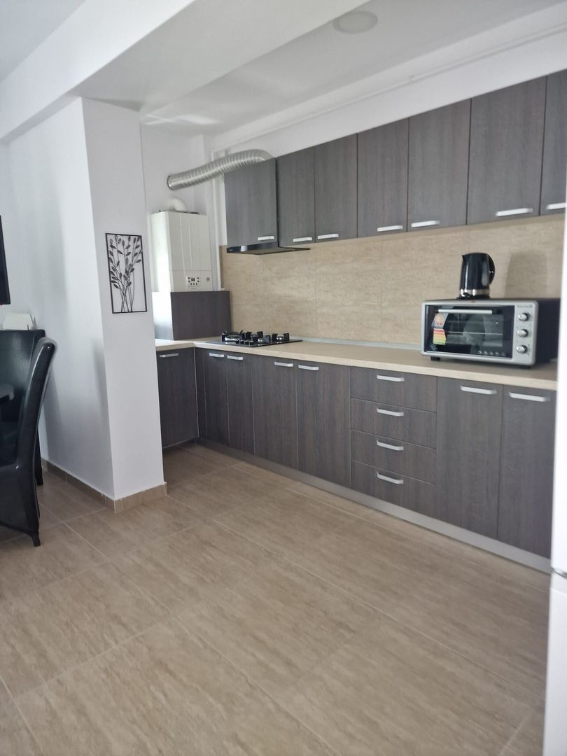 Apartament modern cu 3 camere de inchiriat – zona Libertatii, bloc nou - Poză 13