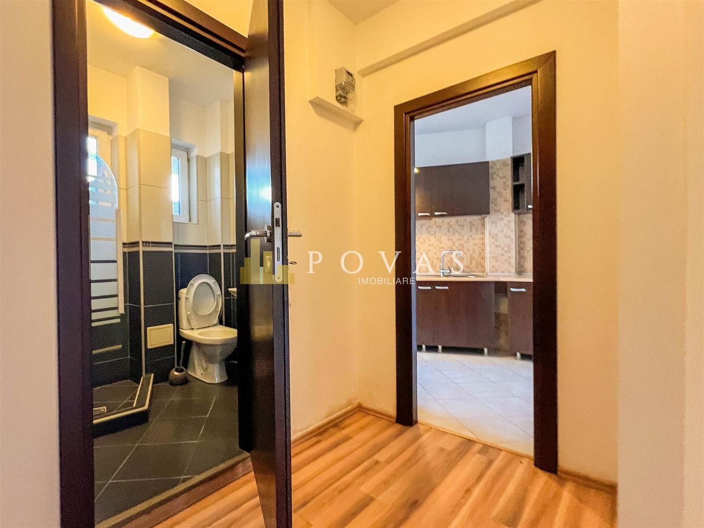 Vanzare Apartament 4 Camere UNIVERSITATE MOSILOR - Poză 12
