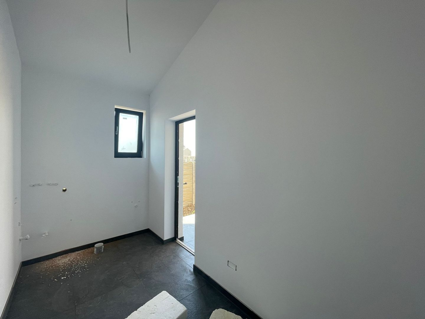 Duplex despartit prin baie | 3 camere | Super Preț | Urseni - Poză 11