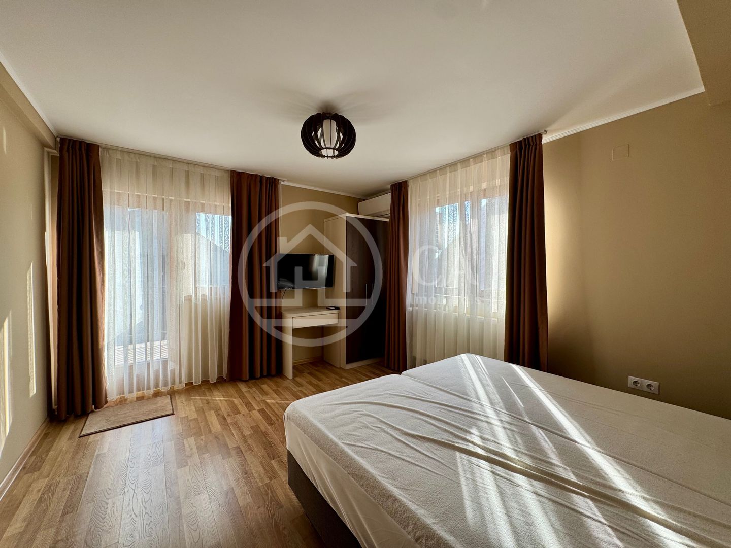 Casă de vânzare cu 5 camere in Sânmartin, Bihor - Poză 14