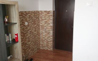 Garsonieră de vânzare Sibiu | Tiglari | 13 mp, etaj 3, renovată - Poză 3