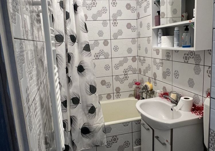 Vand Apartament 2 camere  4/4.  Mobilat si utilat - Poză 4