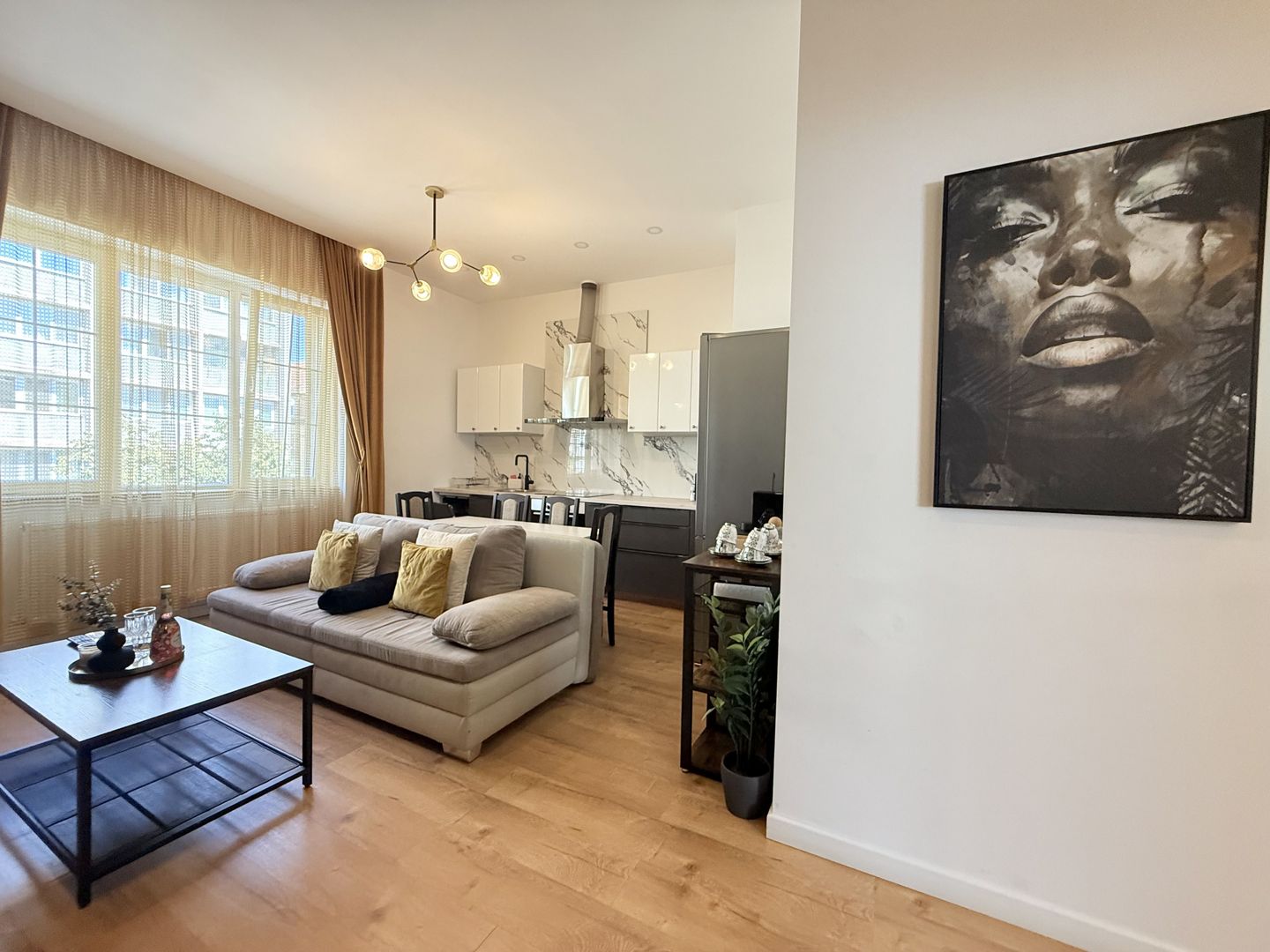 Apartament 2 camere, elegant si spațios, in Piața Victoriei - Opera - Poză 5