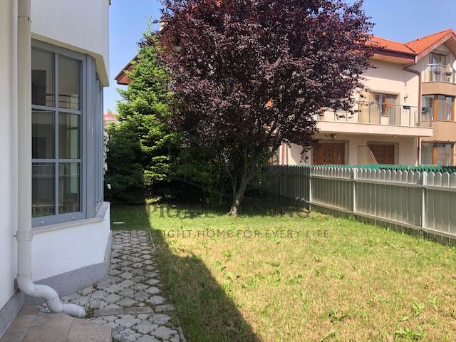 VILA CU 4 DORMITOARE LA INCHIRIERE IN COMPLEX REZIDENTIAL - Poză 13