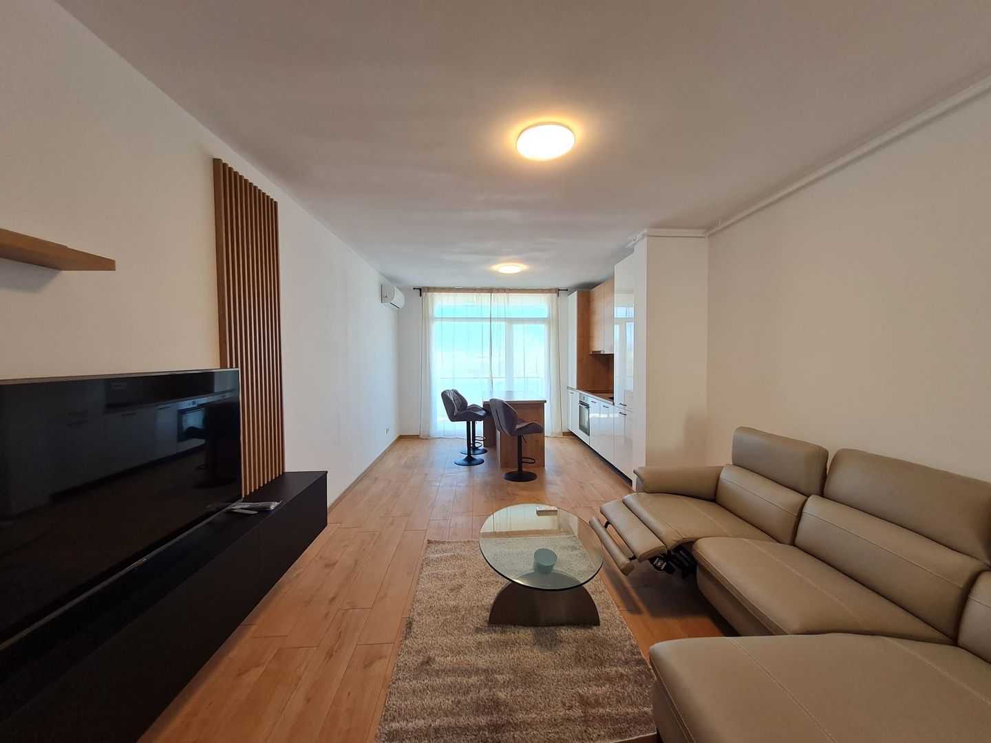 Apartament 2 camere la prima inchiriere - Poză 1