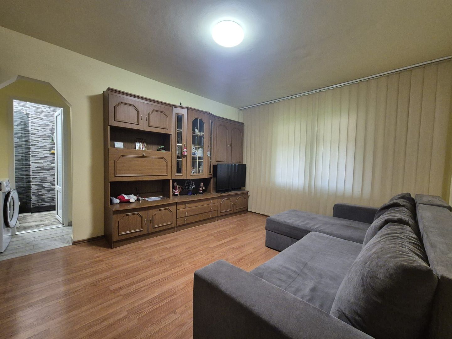 Zona Grivitei, apartament liber la vanzare - Poză 1