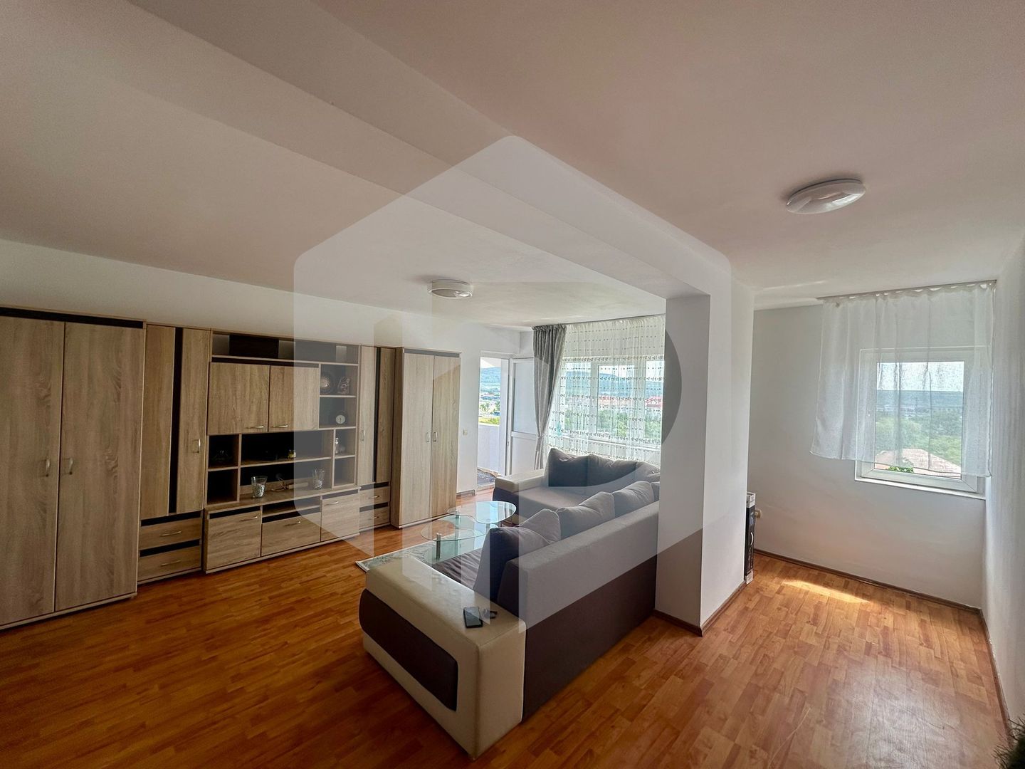 Apartament 3 camere | 81.81mpu | 2 Dormitoare | Str. Semaforului - Poză 1