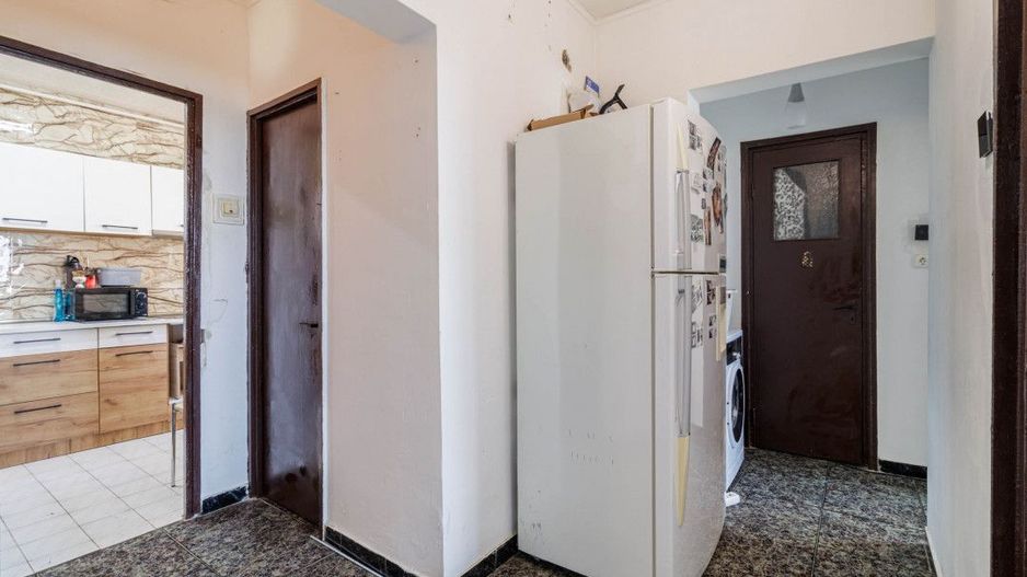 Spațiu generos, potențial imens – apartament 3 camere - Poză 4