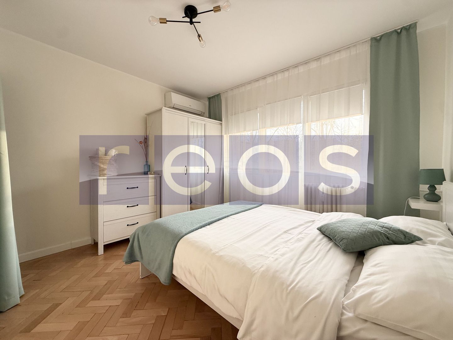 VÂNZARE 4 CAMERE | ZONA TITAN | MOBILAT ȘI UTILAT - Poză 7