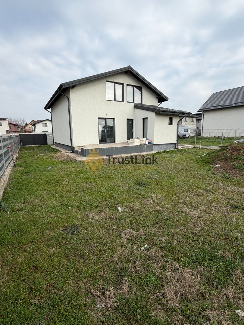 Casa de vanzare 4 camere Finalizata 380mp curte comuna Berceni - Poză 1