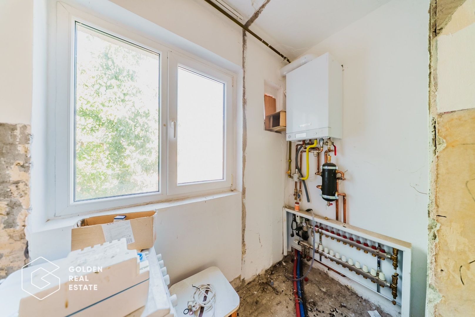 Apartament 3 camere, zona Alfa, decomandat - Poză 4
