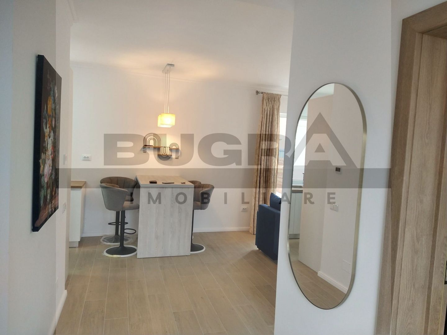 Duplex finisat modern de 120mp, curte 250mp, 2 parcari, zona Terra - Poză 2