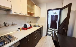 Apartament cu 3 camere, decomandat, zona Republicii - Poză 5