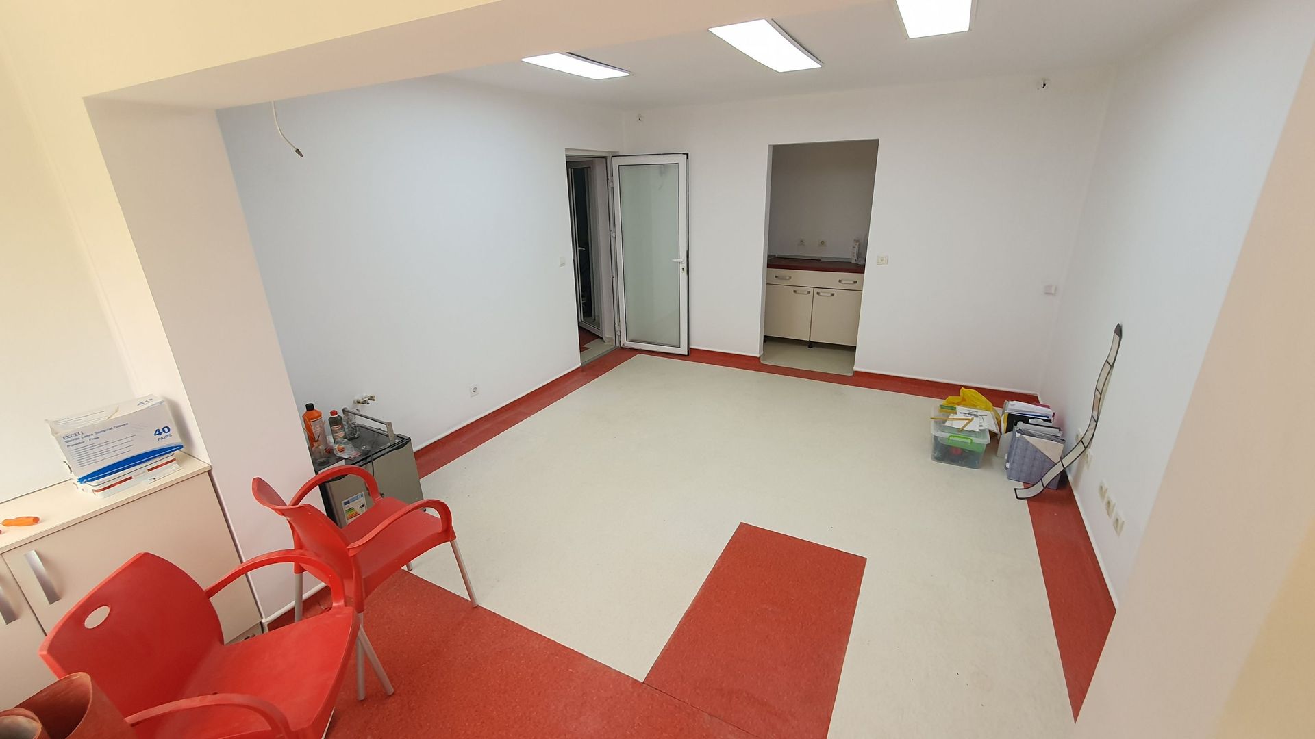 SPAȚIU COMERCIAL - Ap. 1 cameră, parter, zona TRAIAN; - Poză 3