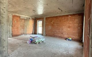 Casa individuala- 3 dormitoare - teren mare -Dumbravita - Poză 11