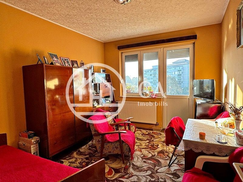 Apartament de vânzare cu 3 camere în zona Dacia, Oradea - Poză 1