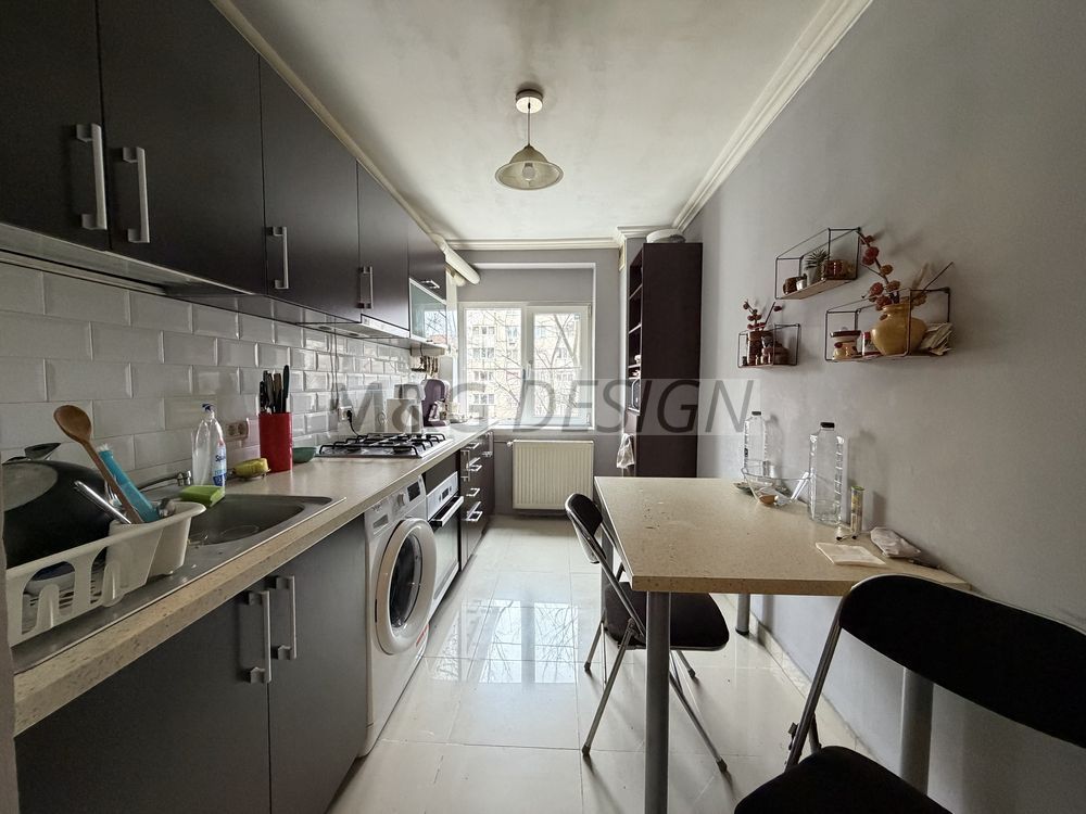 Aprtament 2 camere  Complexul Studentesc etaj 2 cu centrala - Poză 2