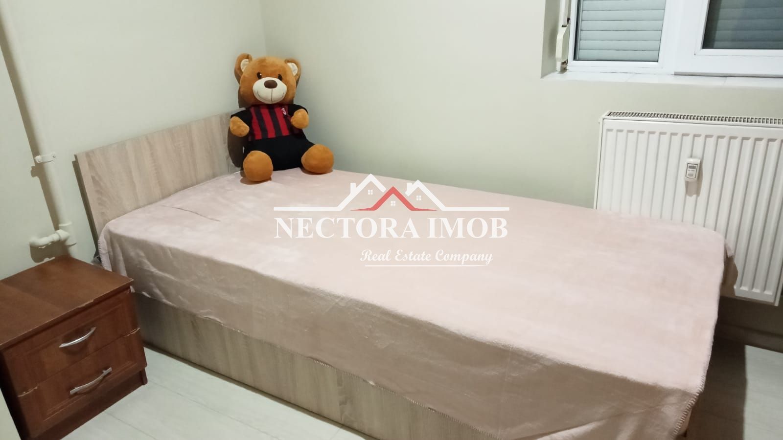 NECTORA IMOB-Apartament 2+1 camere, Zona ULTRACENTRALA, Etaj 2, 50 mp - Poză 12