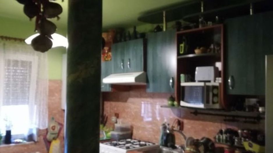 Apratament 3 camere, etajul 3, utilat, Carei, Zaganescu nr 4 - Poză 1