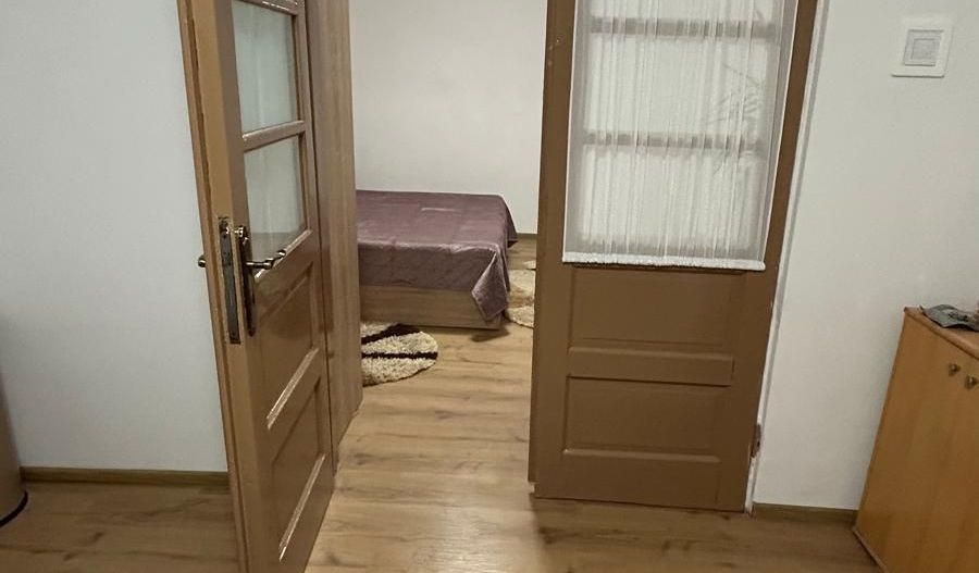 GARSONIERA - RAHOVA, PET-FRIENDLY, MOBILAT/UTILAT MODERN, CURTE - Poză 9
