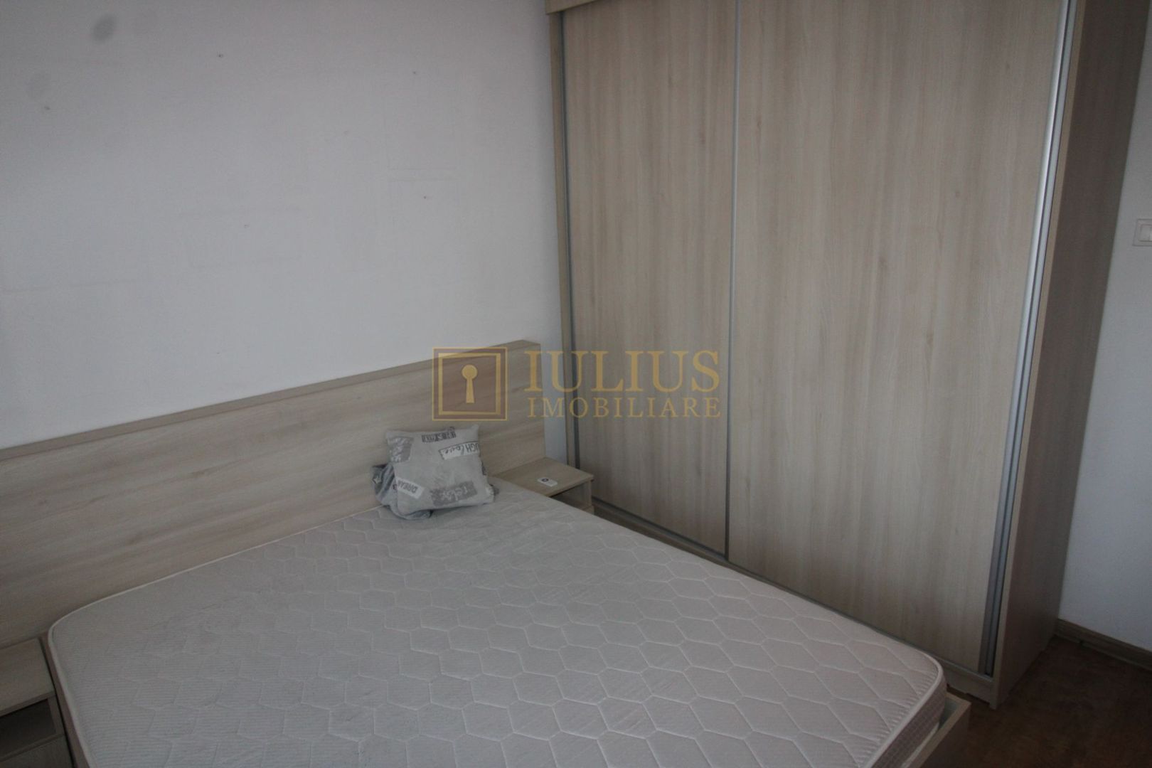 3 camere, 2 bai, centrala proprie, la 7 minute de Spitalul Judetean - Poză 4