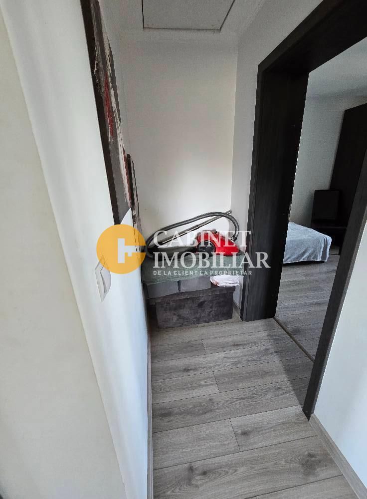 Casa tip duplex - constructie proprie - la asfalt - Poză 5