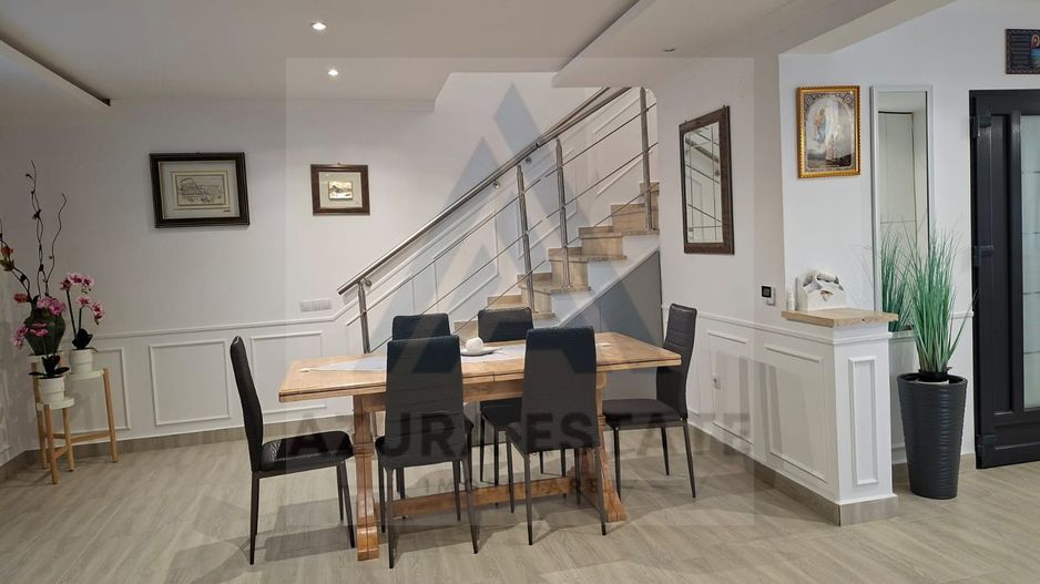 Casa individuala echipata premium cu 4 camere si 2 bai in Cristian - Poză 8