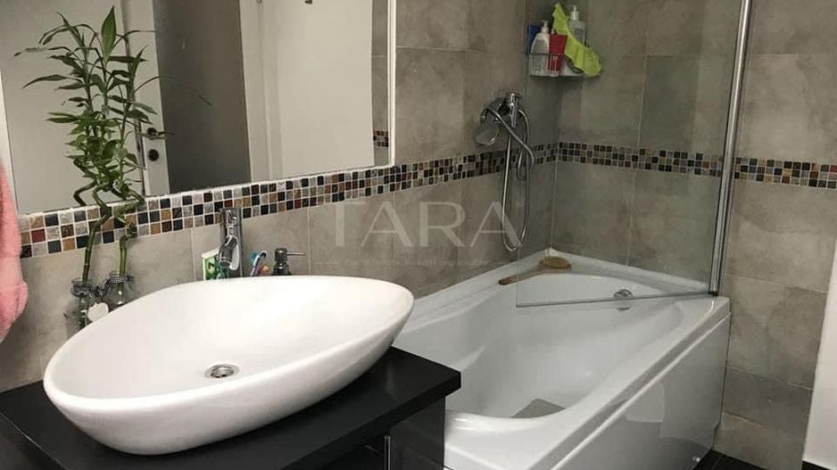 Apartament cu 3 camere, dispus pe două niveluri – zona Bulgaria - Poză 7