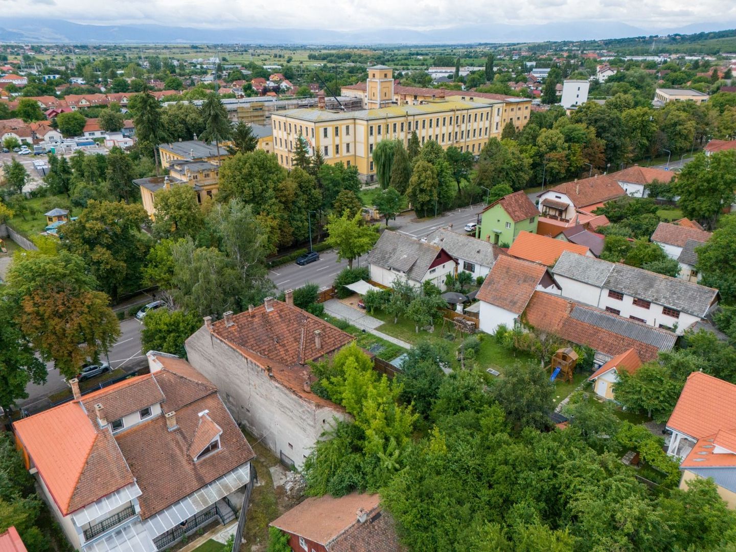 Casă spațioasă în centrul orașului Sfântu Gheorghe | Teren 1300 mp - Poză 23