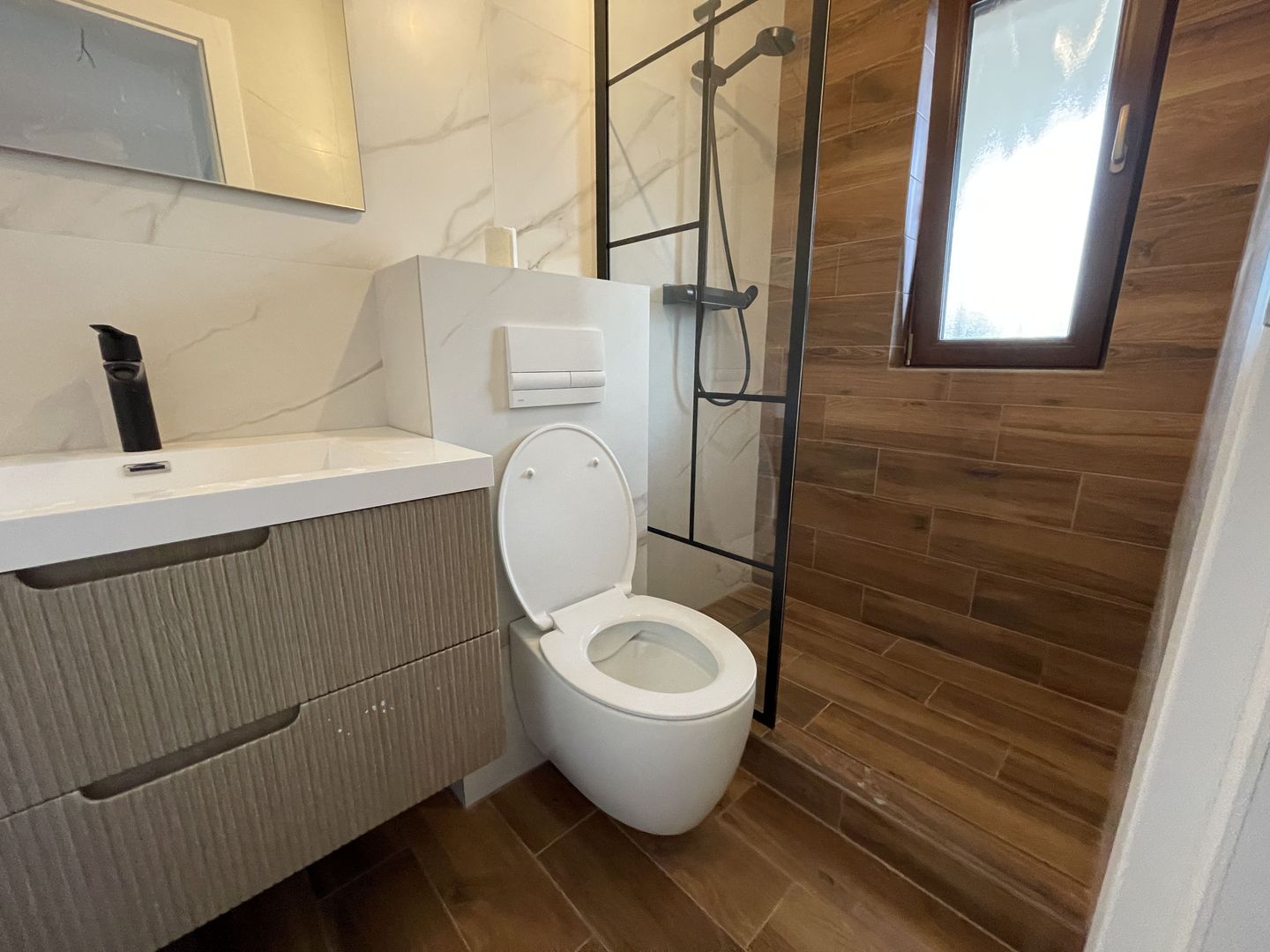 Locuinta tip duplex  in Ronat - Poză 10