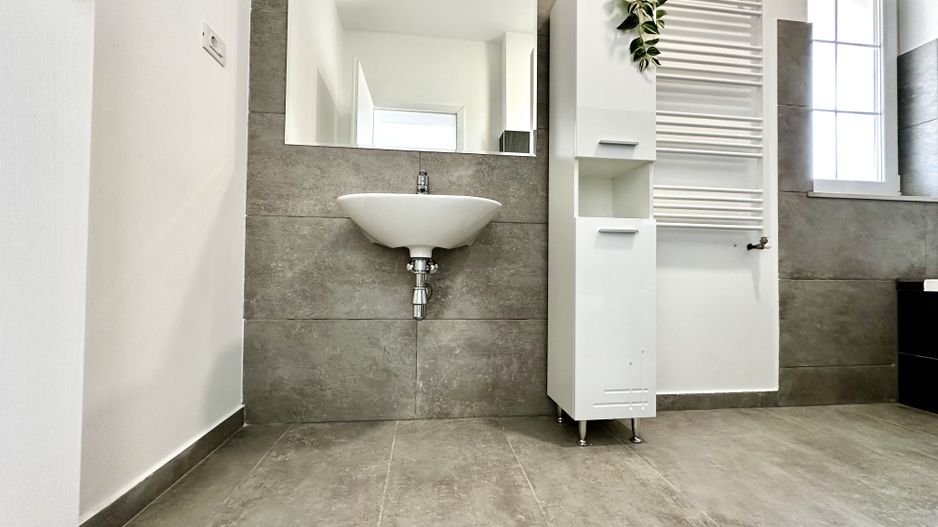 Casa cu 4 dormitoare de închiriat - Dumbravita - Poză 37