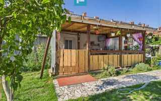 Casă cu multiple corpuri - Pârneava, Arad - Poză 6