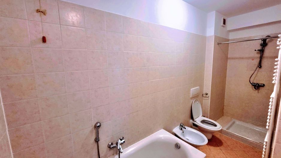 Ansamblul Rezidențial RING. Apartament spațios, zona Torontalului - Poză 10